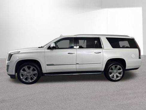 Used 2019 Cadillac Escalade ESV Luxury AWD/4WD image 29