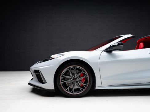 Used 2023 Chevrolet Corvette Stingray Premium Cpe w/ Z51 Performance Package RWD image 20