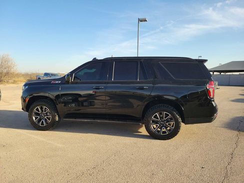Used 2021 Chevrolet Tahoe Z71 w/ Rear Media and Nav Package image 3