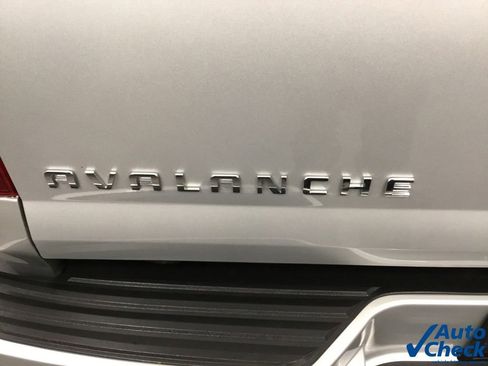 Used 2012 Chevrolet Avalanche LT w/ Suspension Package, Off-Road image 14