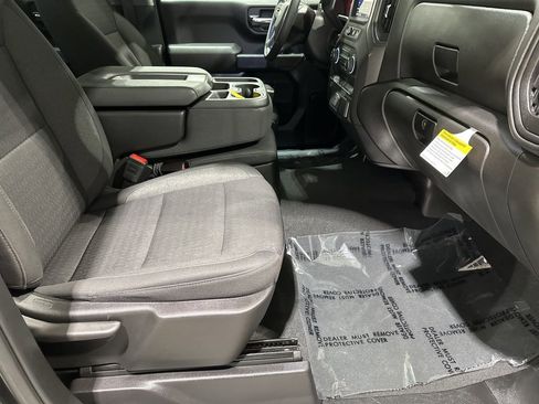 Used 2025 Chevrolet Silverado 1500 Custom w/ LPO, Dark Essentials Package AWD/4WD image 17
