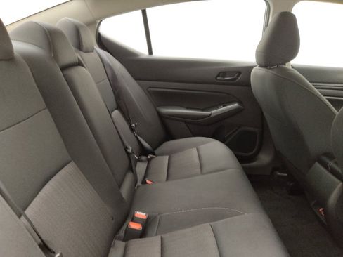 Used 2024 Nissan Altima 2.5 SV image 19