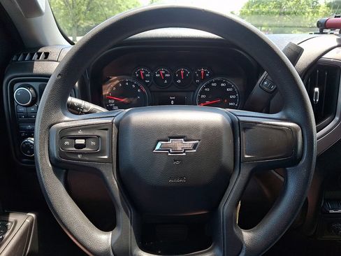 Used 2022 Chevrolet Silverado 1500 Custom Trail Boss AWD/4WD image 18