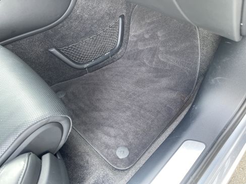 Used 2016 Audi S8 w/ Full Leather Package image 43