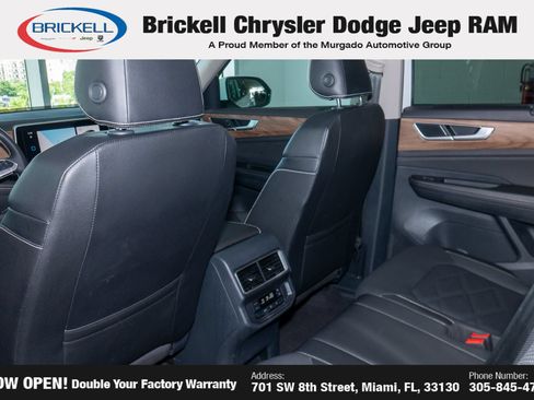 Used 2025 Volkswagen Atlas SE FWD image 18