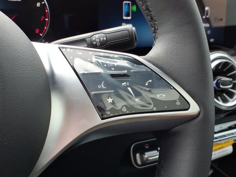 New 2026 Mercedes-Benz GLA 250 4MATIC image 19