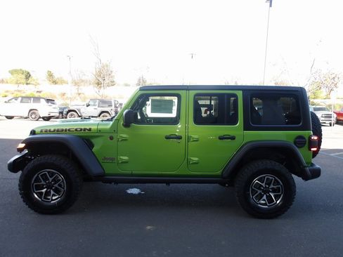 New 2025 Jeep Wrangler Unlimited Rubicon image 5
