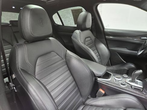 Used 2022 Alfa Romeo Stelvio Quadrifoglio w/ Active Assist Plus Package image 57