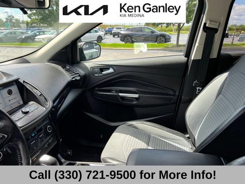 Used 2019 Ford Escape SE FWD image 38