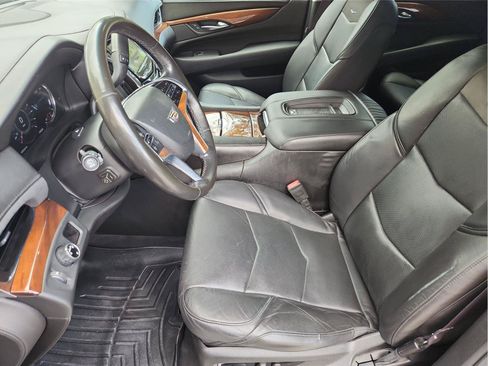 Used 2016 Cadillac Escalade 2WD image 18