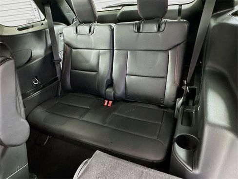 Used 2023 Ford Explorer ST-Line image 12