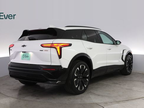Used 2024 Chevrolet Blazer EV RS AWD/4WD image 3