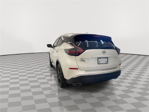 Certified 2024 Nissan Murano SL image 9
