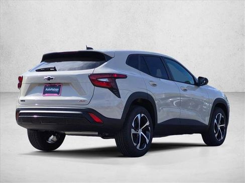 New 2026 Chevrolet Trax RS w/ Driver Confidence Package FWD image 5