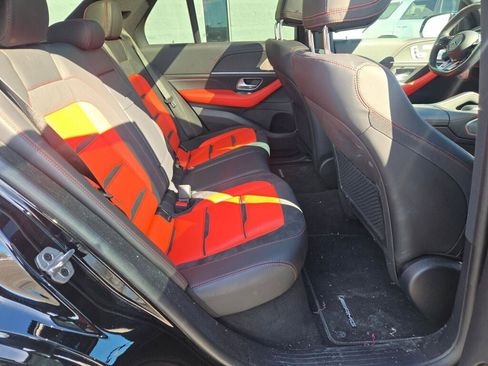 Used 2025 Mercedes-Benz GLE 53 AMG 4MATIC image 9