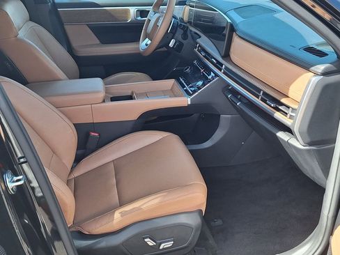 New 2025 Hyundai Santa Fe Limited AWD/4WD image 31