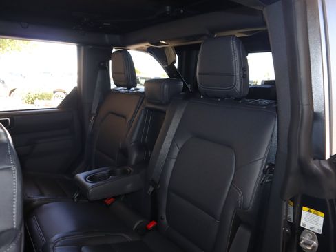 New 2025 Ford Bronco Badlands image 36