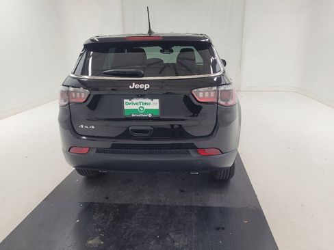 Used 2024 Jeep Compass Sport AWD/4WD image 7