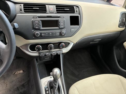 Used 2013 Kia Rio LX w/ PWR Pkg FWD image 13