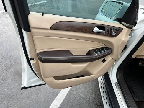 Used 2019 Mercedes-Benz GLE 400 4MATIC w/ Premium 1 Package image 21