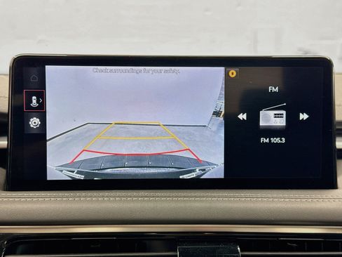Used 2025 Genesis G70 2.5T RWD image 23
