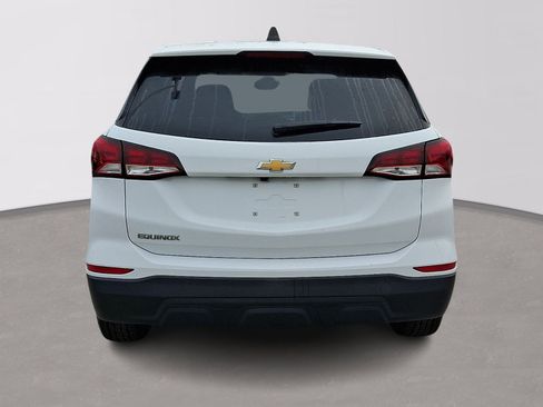 Used 2022 Chevrolet Equinox LS w/ LS Convenience Package image 5