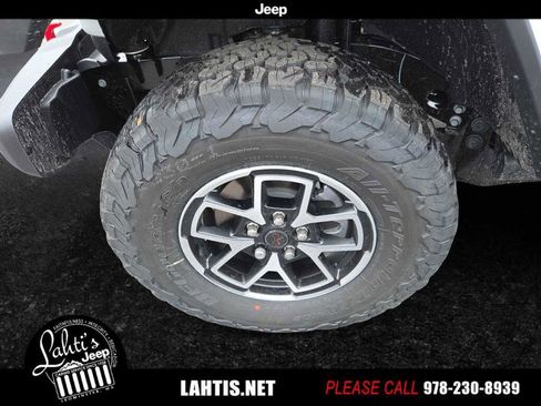 New 2026 Jeep Wrangler Unlimited Rubicon w/ Safety Group image 21