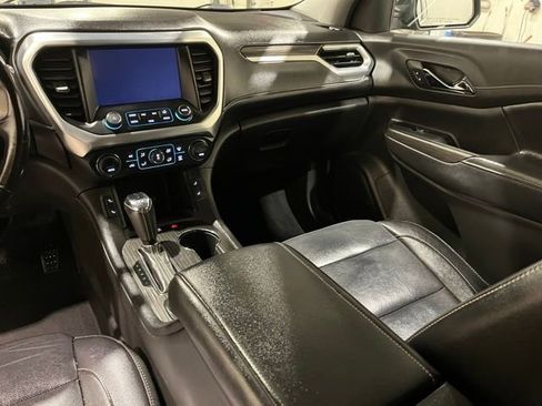 Used 2019 GMC Acadia SLT image 19