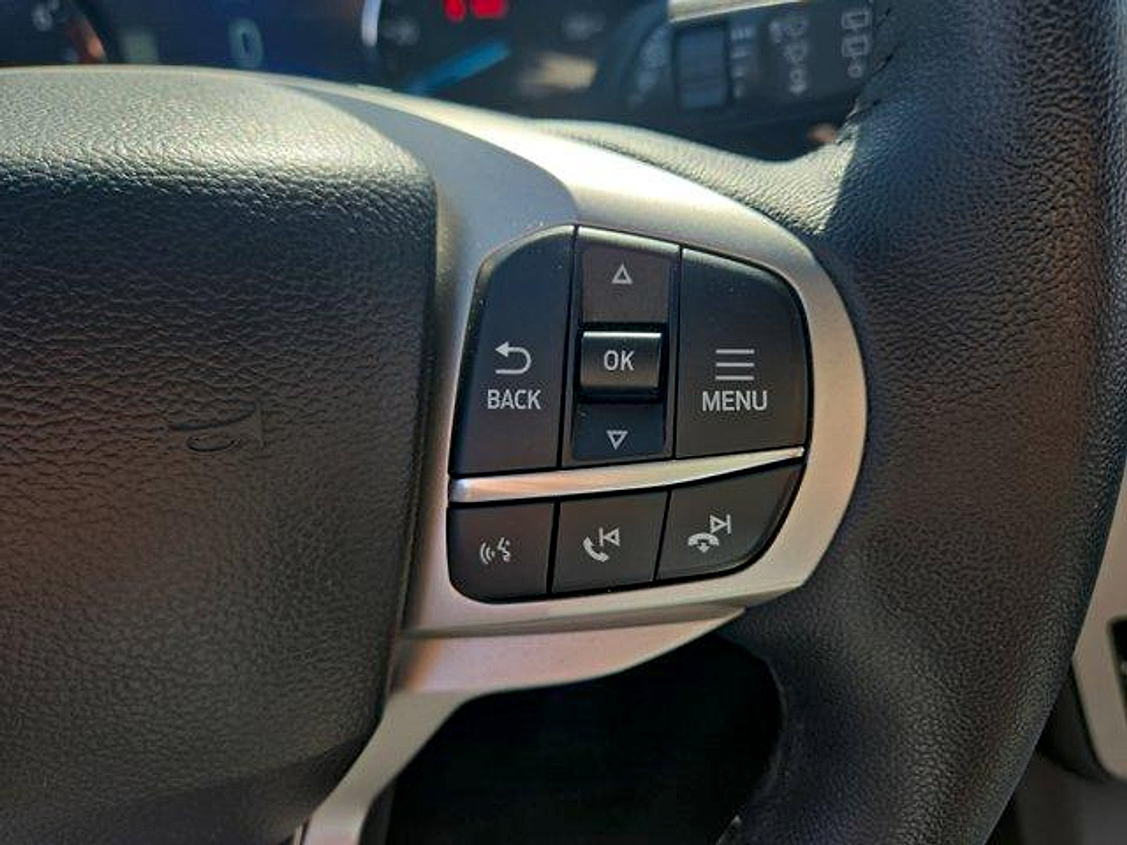 Certified 2023 Ford Explorer XLT w/ Equipment Group 202A AWD/4WD image 15