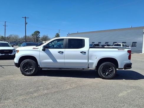 Used 2024 Chevrolet Silverado 1500 LT Trail Boss w/ Protection Package image 17