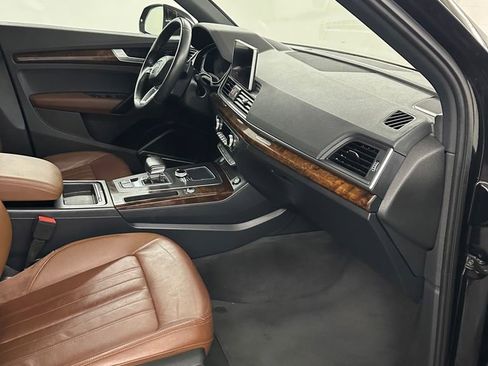 Used 2018 Audi Q5 2.0T Premium Plus w/ Premium Plus Package image 34