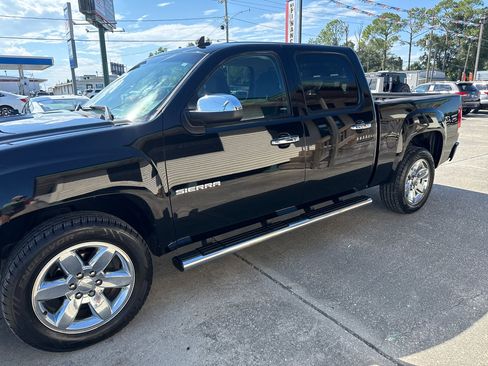 Used 2012 GMC Sierra 1500 SLE w/ Regional Value Package image 4