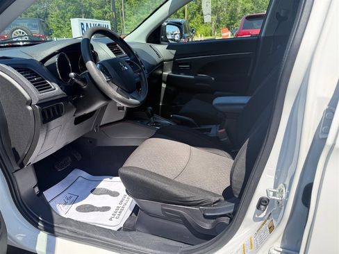 Used 2019 Mitsubishi Outlander Sport AWD image 16