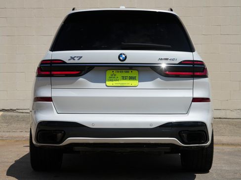 Used 2023 BMW X7 xDrive40i w/ Executive Package AWD/4WD image 11