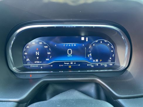 Used 2022 Chevrolet Tahoe Z71 w/ Z71 Off-Road Package image 6