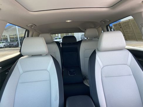 Used 2025 Honda CR-V EX image 19