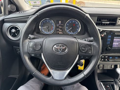 Used 2019 Toyota Corolla SE image 41