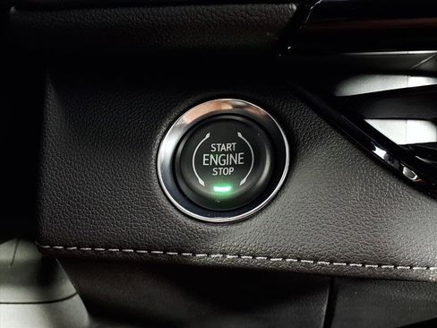 New 2026 Buick Enclave Avenir image 9