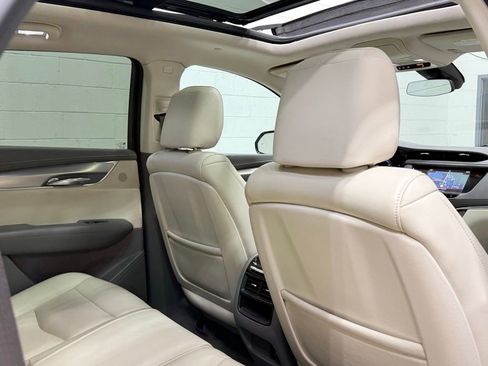 Used 2017 Cadillac XT5 Premium Luxury AWD/4WD image 43