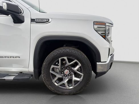 Certified 2025 GMC Sierra 1500 SLT w/ SLT Premium Plus Package AWD/4WD image 22