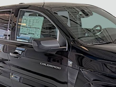New 2026 Chevrolet Colorado W/T w/ WT Custom Package AWD/4WD image 17