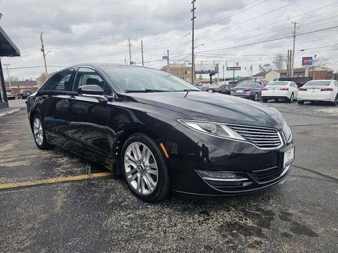 Used 2013 Lincoln MKZ AWD image 3