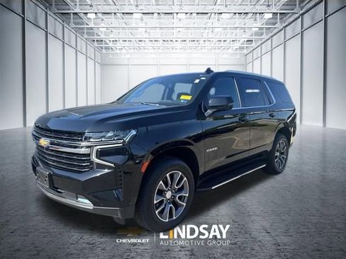 Used 2022 Chevrolet Tahoe LT w/ Luxury Package AWD/4WD image 24