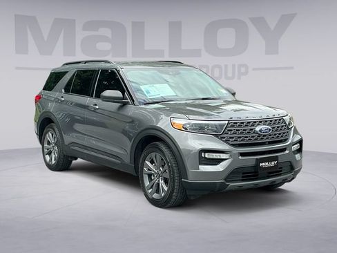 Used 2021 Ford Explorer XLT w/ Equipment Group 202A AWD/4WD image 7
