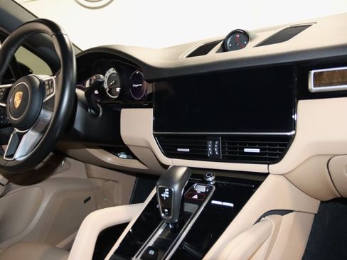 Used 2022 Porsche Cayenne Platinum Edition AWD/4WD image 63