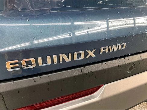 New 2026 Chevrolet Equinox LT AWD/4WD image 11