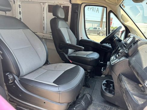 Used 2025 RAM ProMaster 2500 w/ Convenience Group FWD image 16