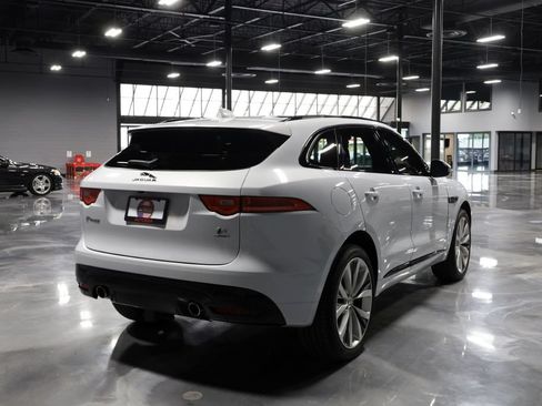 Used 2017 Jaguar F-PACE S AWD/4WD image 7