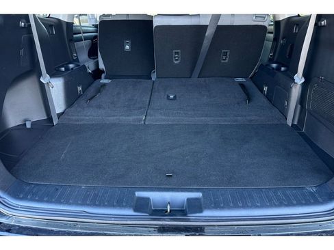 Used 2023 Toyota Highlander LE image 18