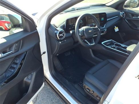 New 2026 Chevrolet Equinox LT w/ Convenience Package II image 10